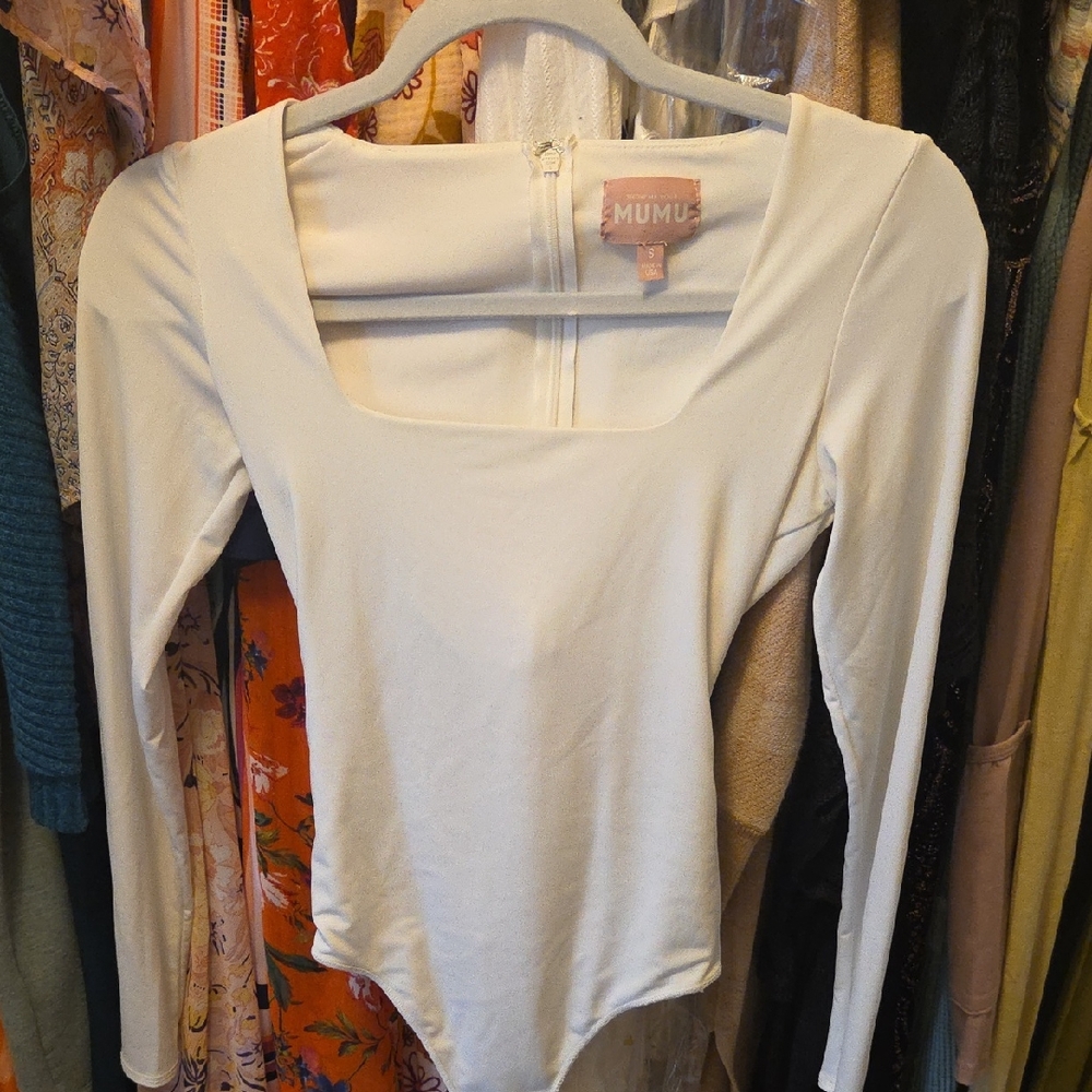 Show Me Your MuMu Cream Long Sleeve Bodysuit